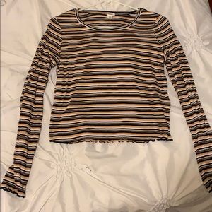 Brand new-Ribbed-Long Slv-Lettuce Cut by Garage.